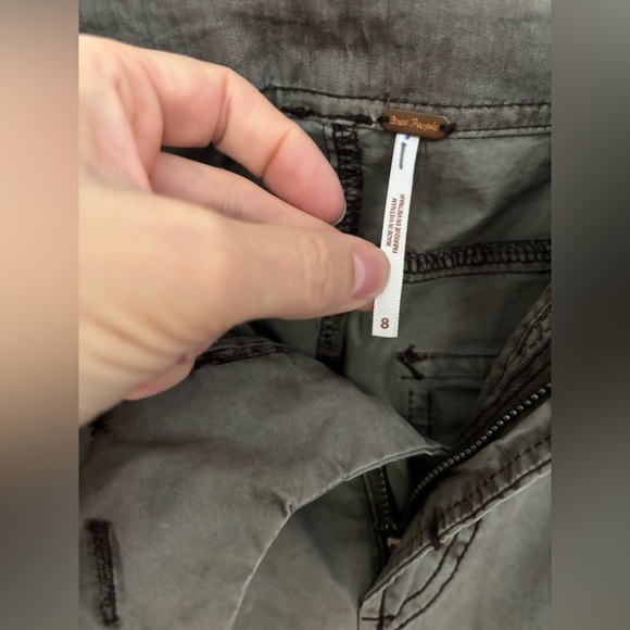 Free People Size 8 Drop Waist Cargo Pants - Picture 4 of 7